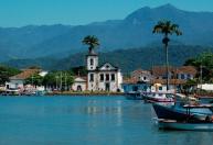 Parece filme, mas fica no Brasil: a cidade colonial cujas ruas de pedra recebem o mar na maré alta e viraram Patrimônio Mundial