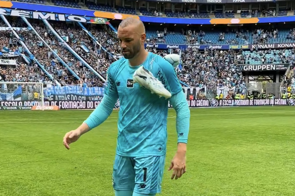 Herói do Grêmio, Weverton avalia jogo com Palmeiras e fala sobre reencontro com ex-clube