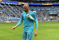 Herói do Grêmio, Weverton avalia jogo com Palmeiras e fala sobre reencontro com ex-clube