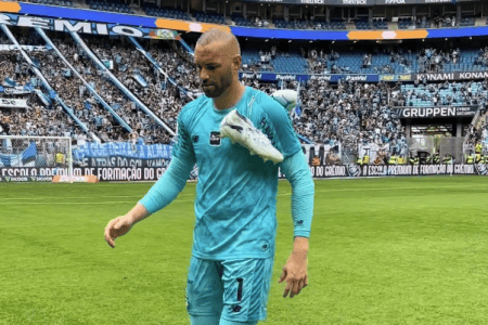 Herói do Grêmio, Weverton avalia jogo com Palmeiras e fala sobre reencontro com ex-clube
