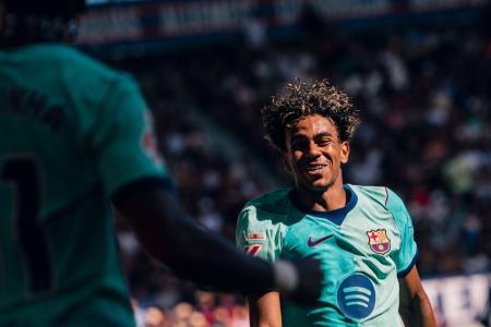 Yamal celebra gol com Raphinha