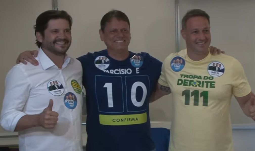 Eleições 2026: candidato Tarcísio de Freitas vota na zona Oeste de São Paulo