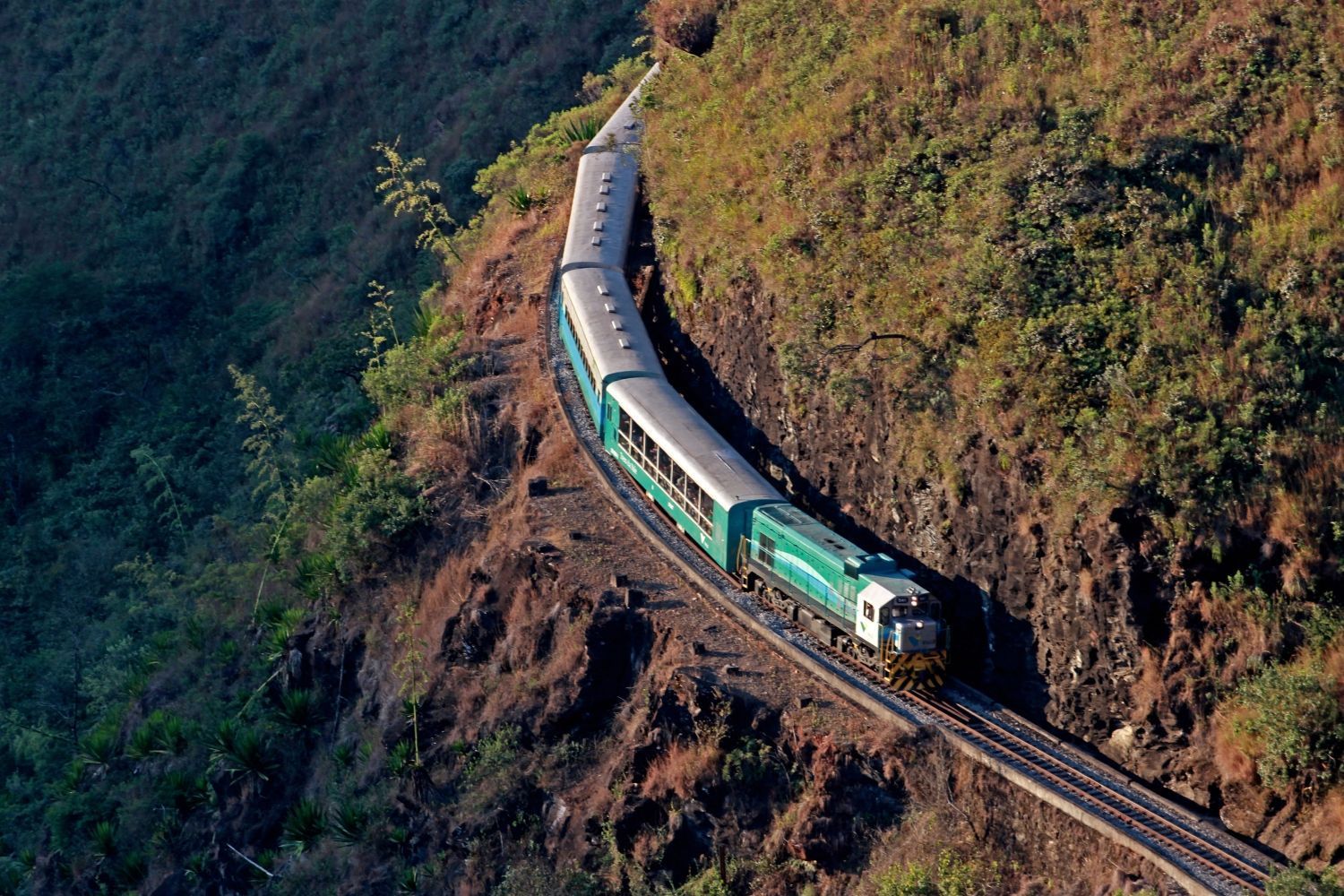 Trem entre Ouro Preto e Mariana completa seis anos sem passageiros e tem previsão de retorno em 2027