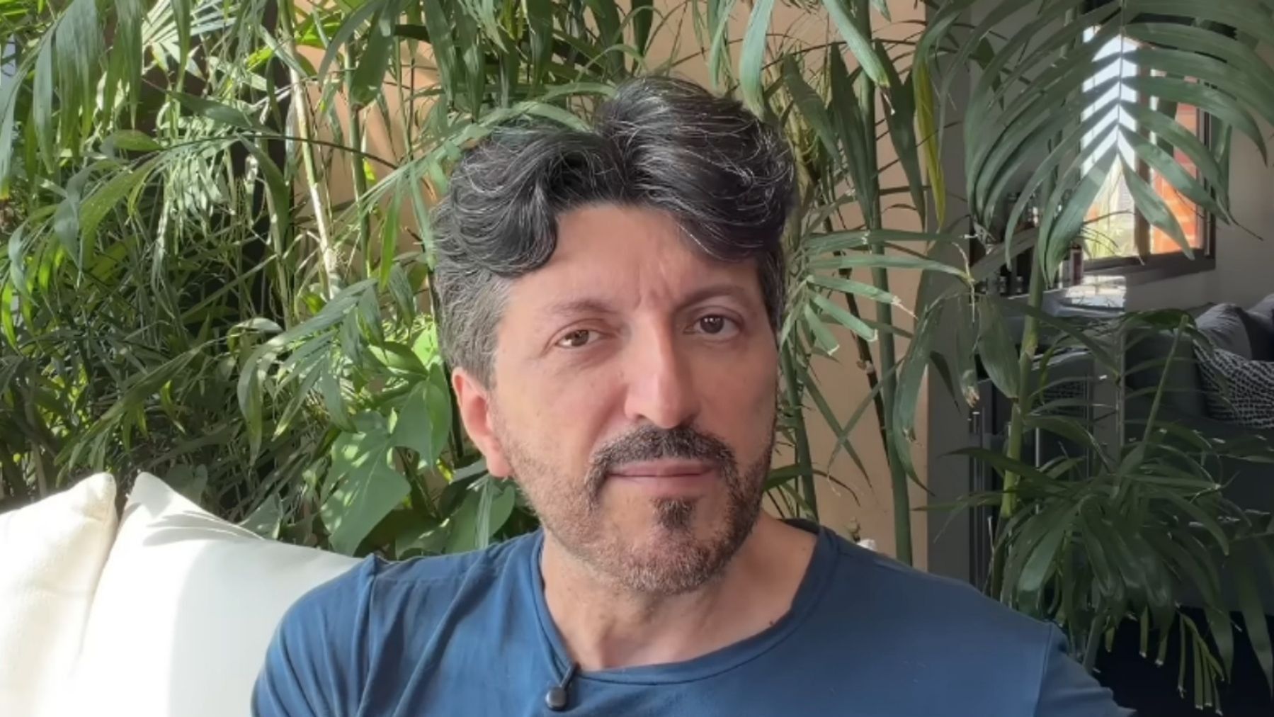 Morre Lito Sousa, influenciador que lutou contra doença rara, aos 59 anos