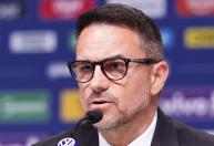 Caetano explica ausências de jogadores de Flamengo e Palmeiras na convocação da Seleção