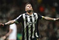 Em jogo de sustos, Atlético derrota RB Bragantino e retoma posição no Brasileiro