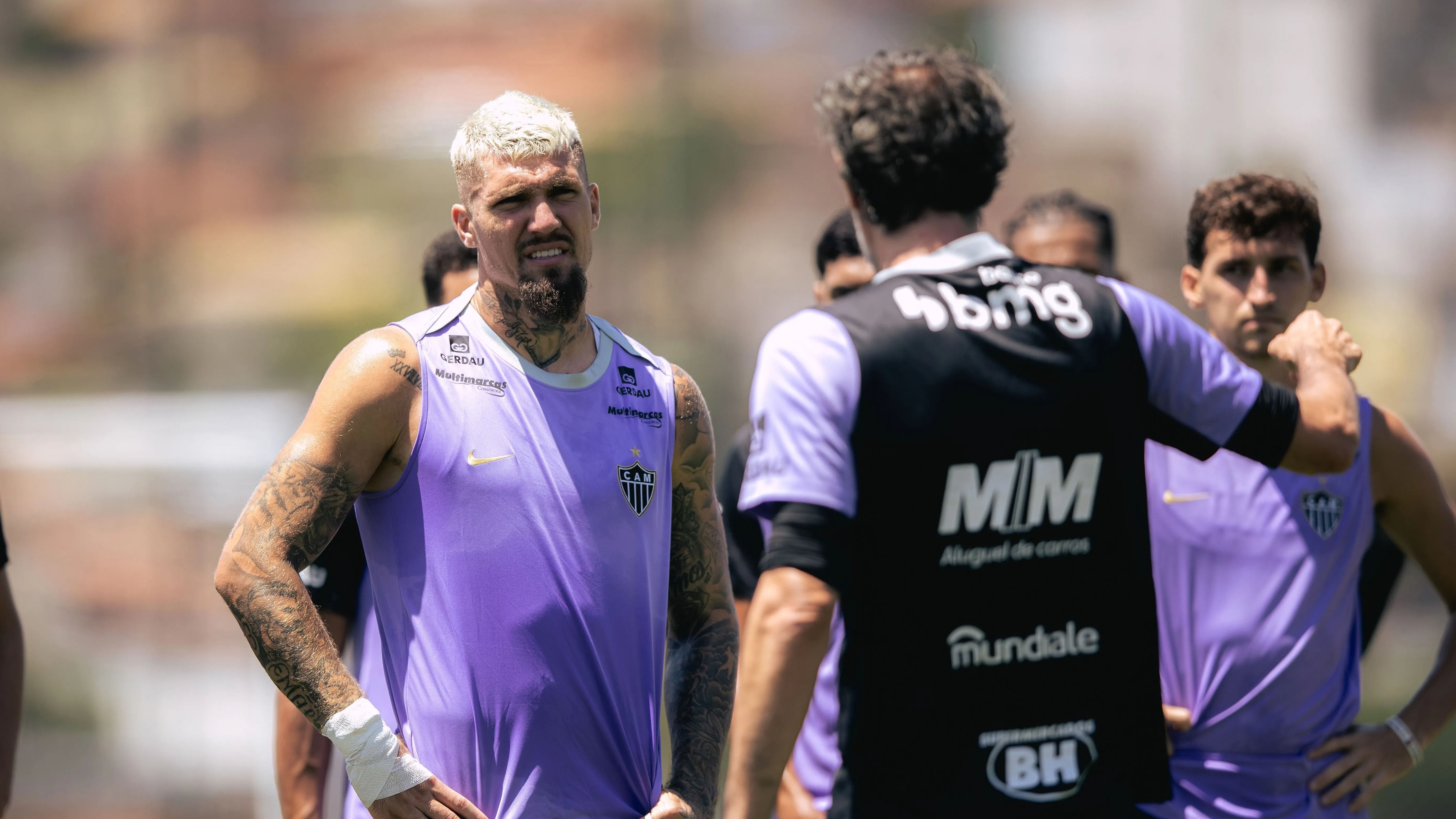 Atlético divulga relacionados para duelo com Athletico-PR pelo Brasileirão