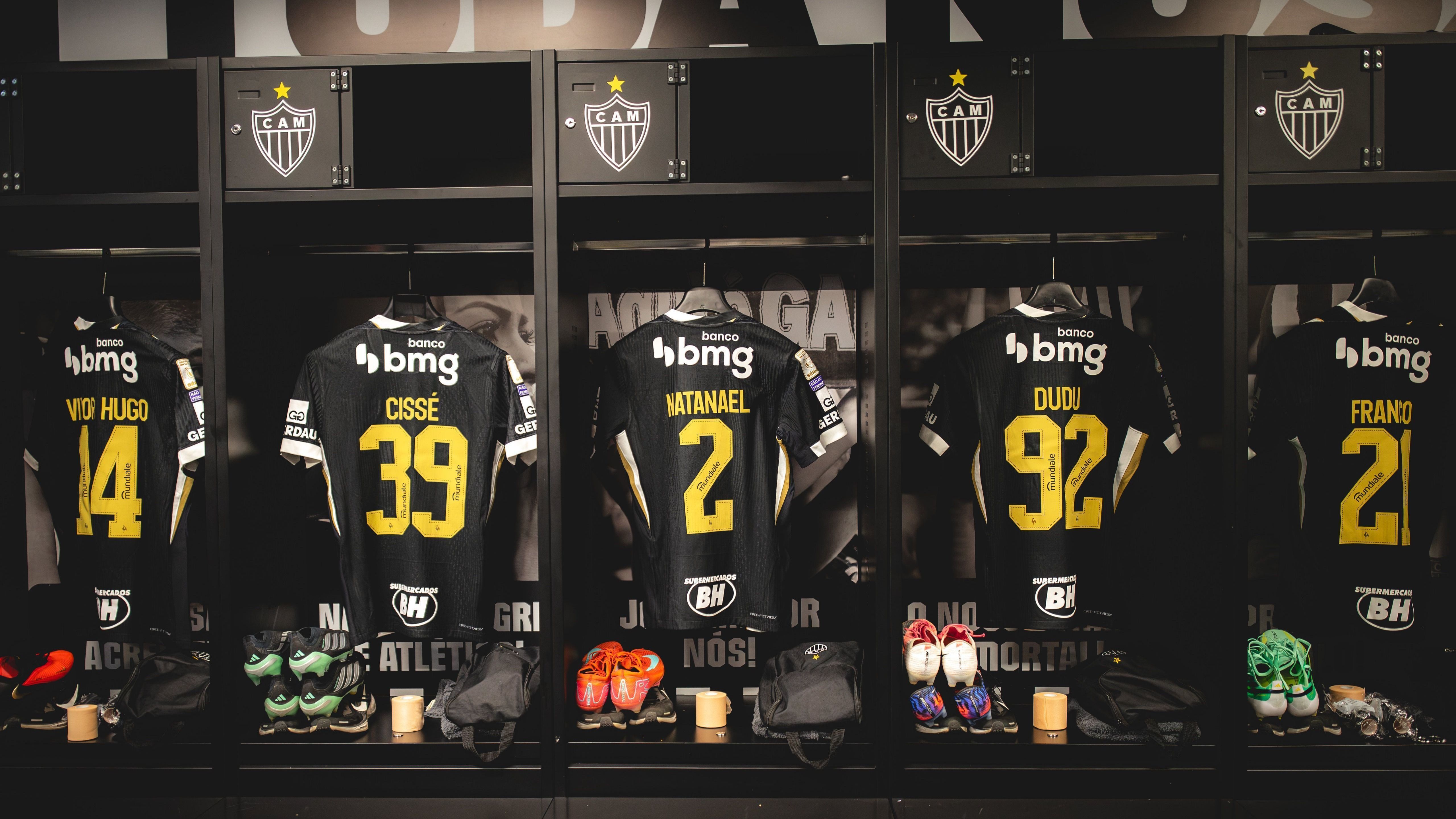 Escalação do Atlético: Barba opta por 'mistão' para encarar o Santos
