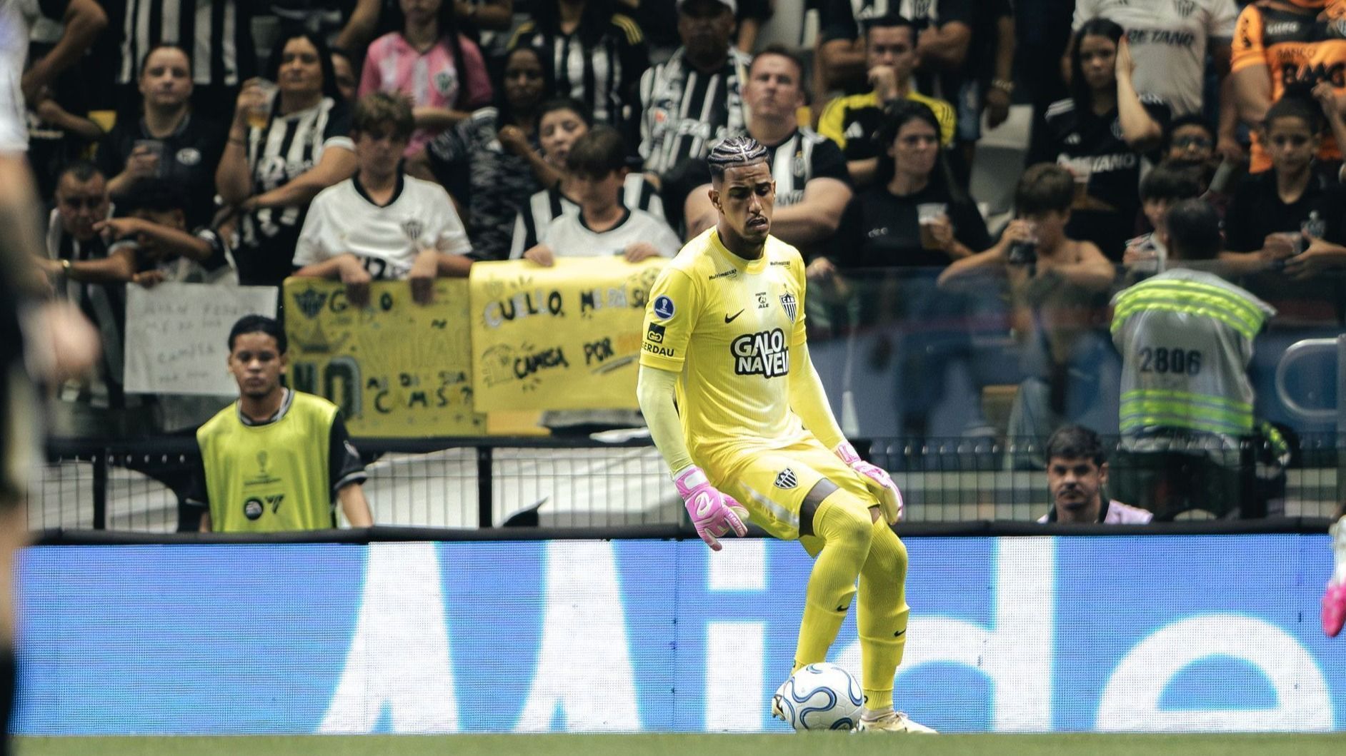 Everson ou Delfim? Barba responde quem será titular do Atlético até dezembro