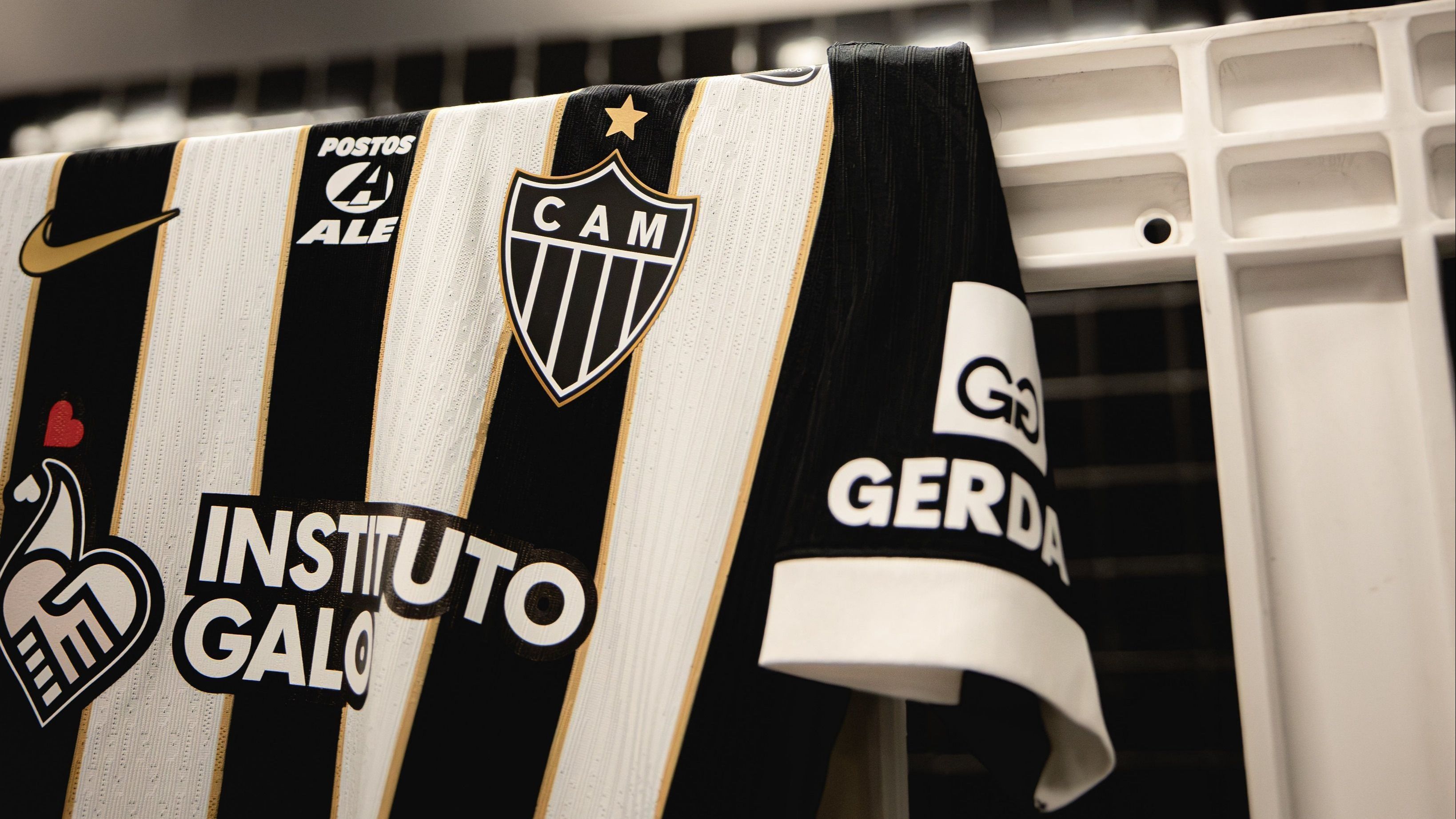 Escalação do Atlético: de olho no G5, Barba aciona 'mistão' para duelo com Coritiba