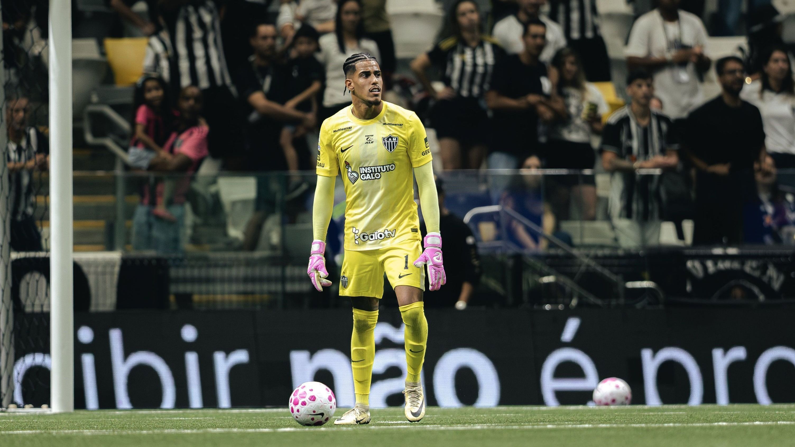 Delfim esquiva sobre titularidade e deixa claro sobre foco no Atlético: 'Jogando ou não'
