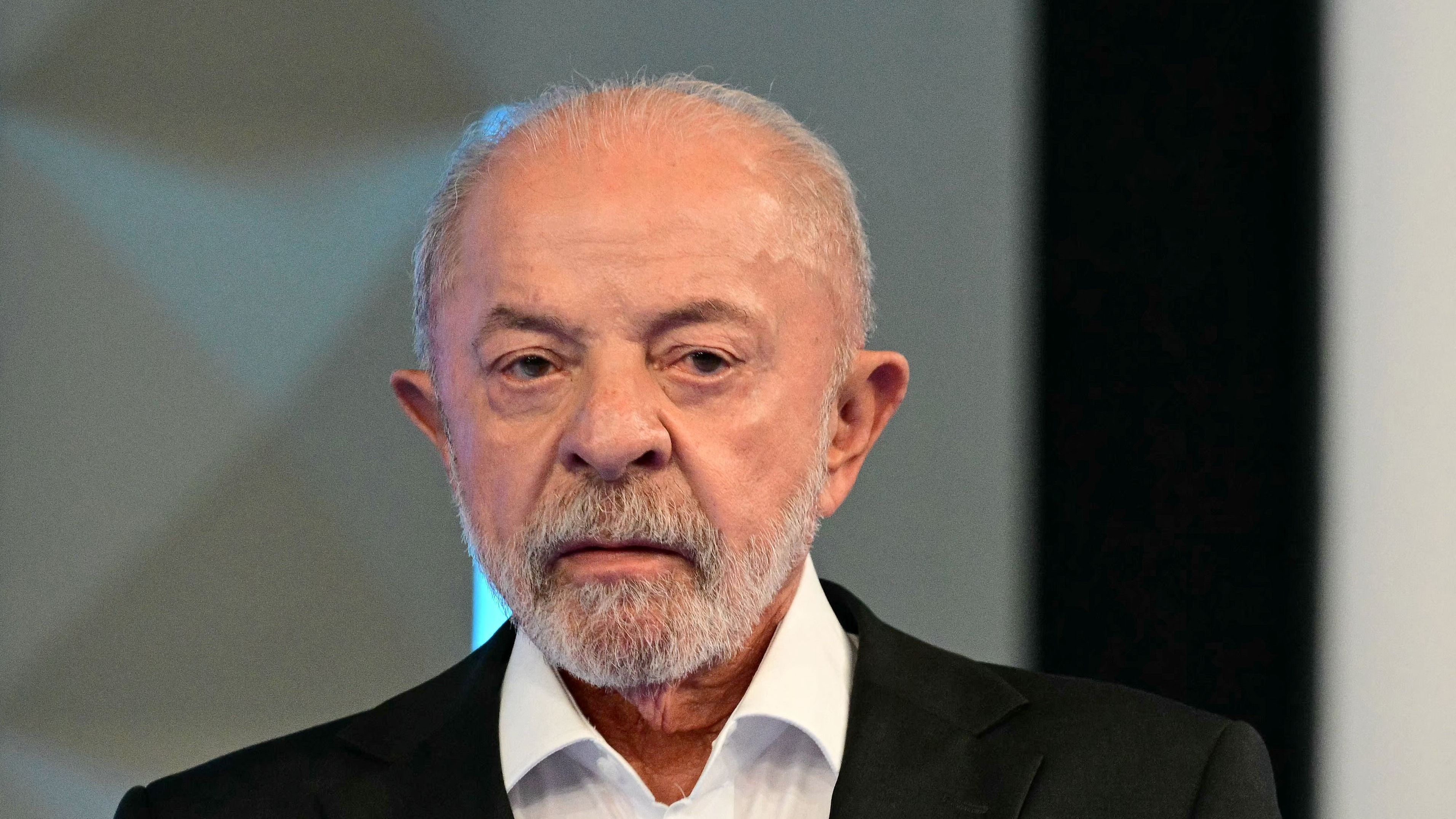 Lula questiona sobre salário mínimo e diz que Flavio se inspira em Javie Milei