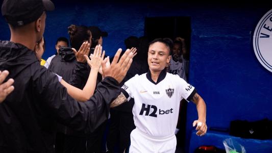 Bárbara Bárbara Melo, lateral do Atlético