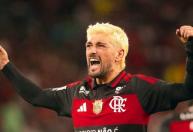 Atlético sofre virada no fim e vê Flamengo reassumir liderança do Brasileiro
