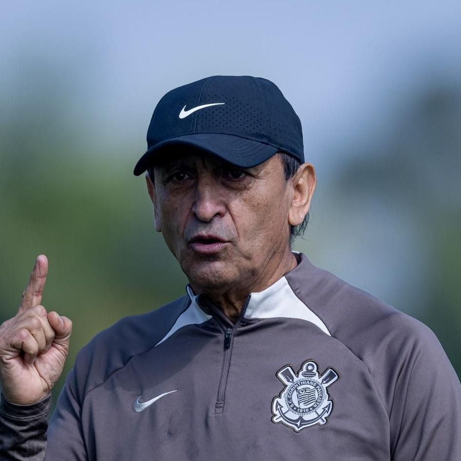 Corinthians soma recusas para cargo de técnico após demissão de Fernando Diniz
