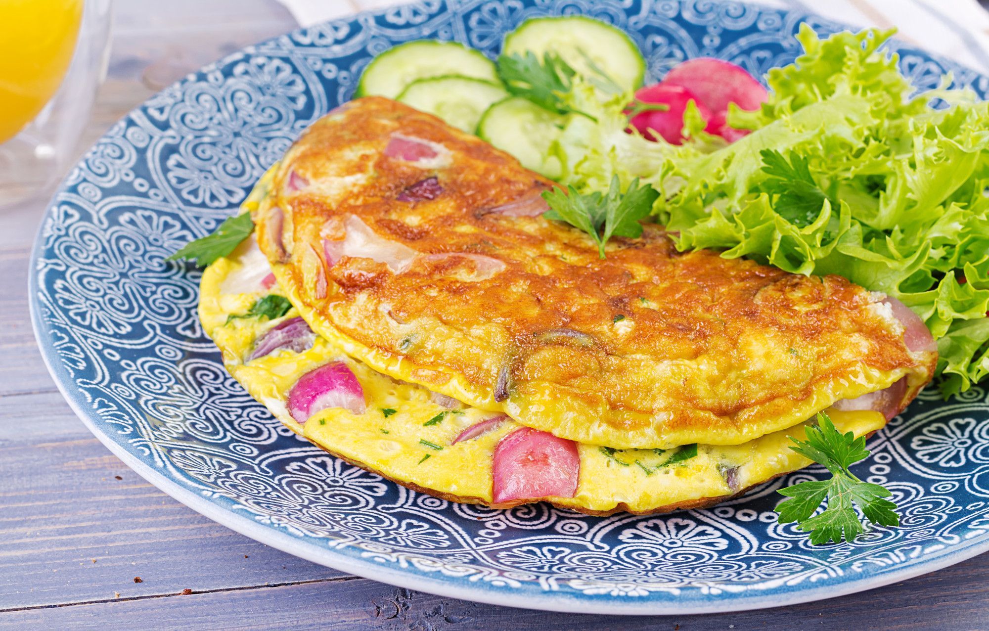Omelete de abobrinha, ovo e queijo: rica em proteínas, fácil e pronta em 10 minutos