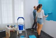 Como usar as cores das paredes e do teto para ampliar ou reduzir um ambiente sem reforma
