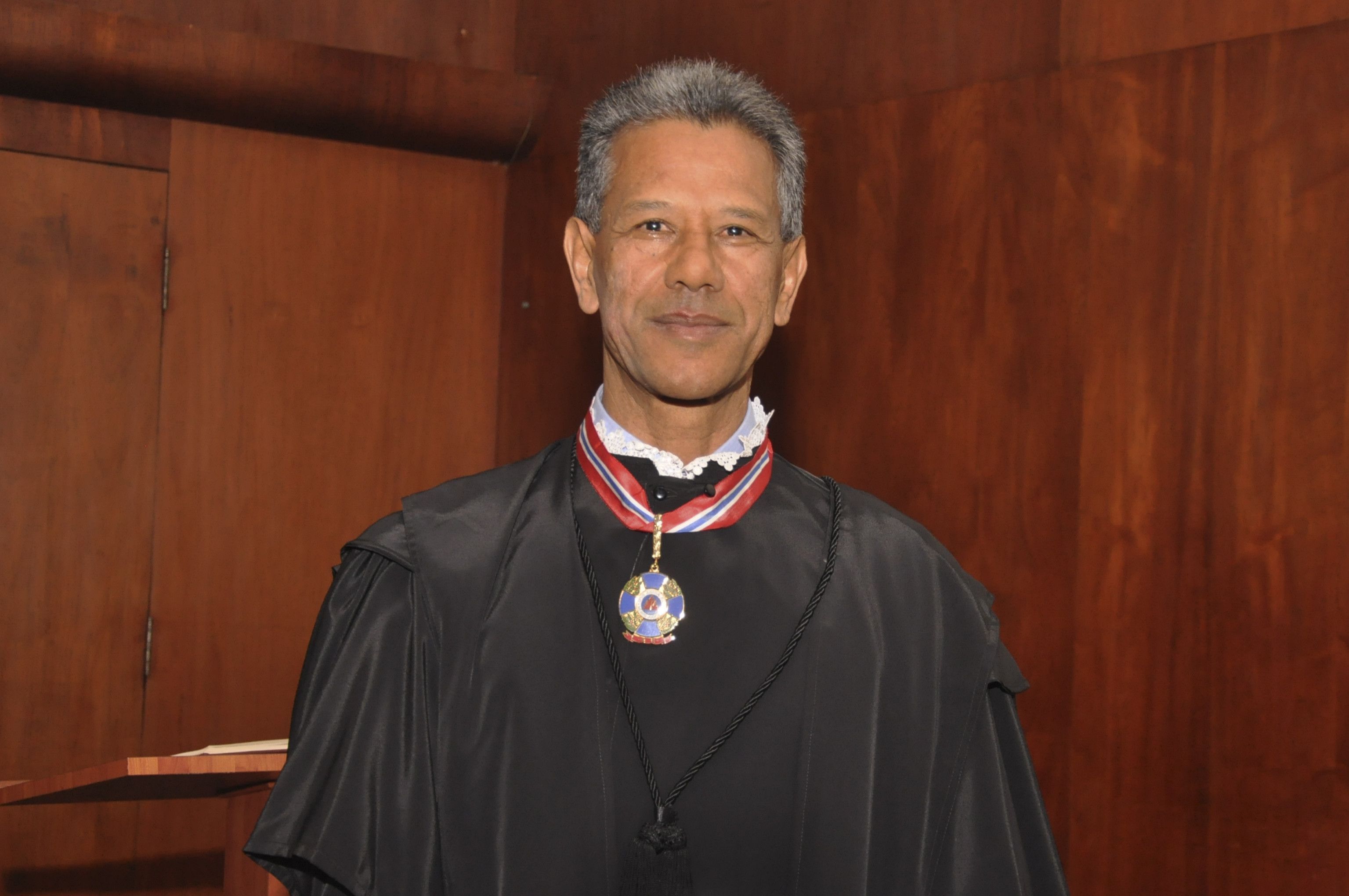 Com viagem de Simões e casamento de Tadeu Leite, presidente do TJMG vai assumir o Governo de Minas em novembro