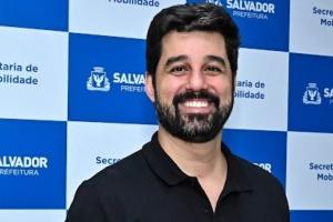Secretário de Mobilidade de Salvador, que teve prisão decretada, está na França
