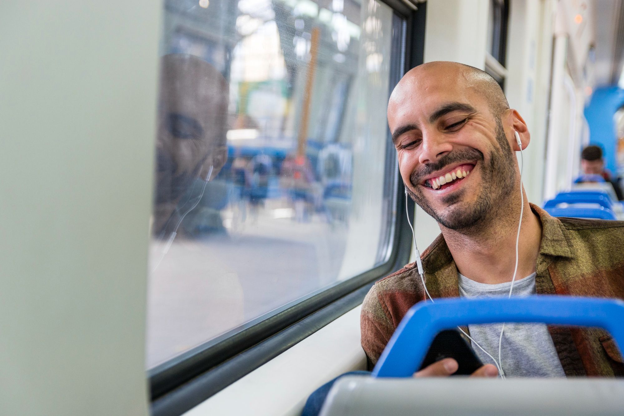 Estudos de psicologia concluem que adultos que agradecem ao motorista do ônibus não são apenas educados, mas também demonstram grande empatia e consideração pelos outros