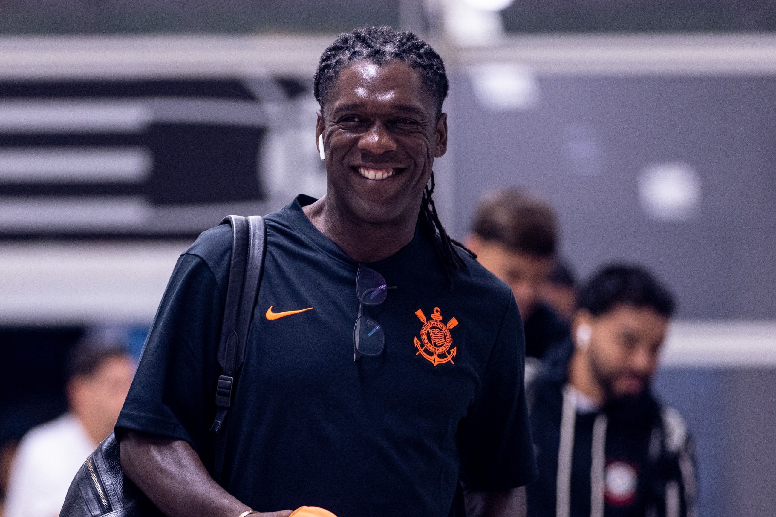 Corinthians vive expectativa por estreia de Seedorf contra o Vasco