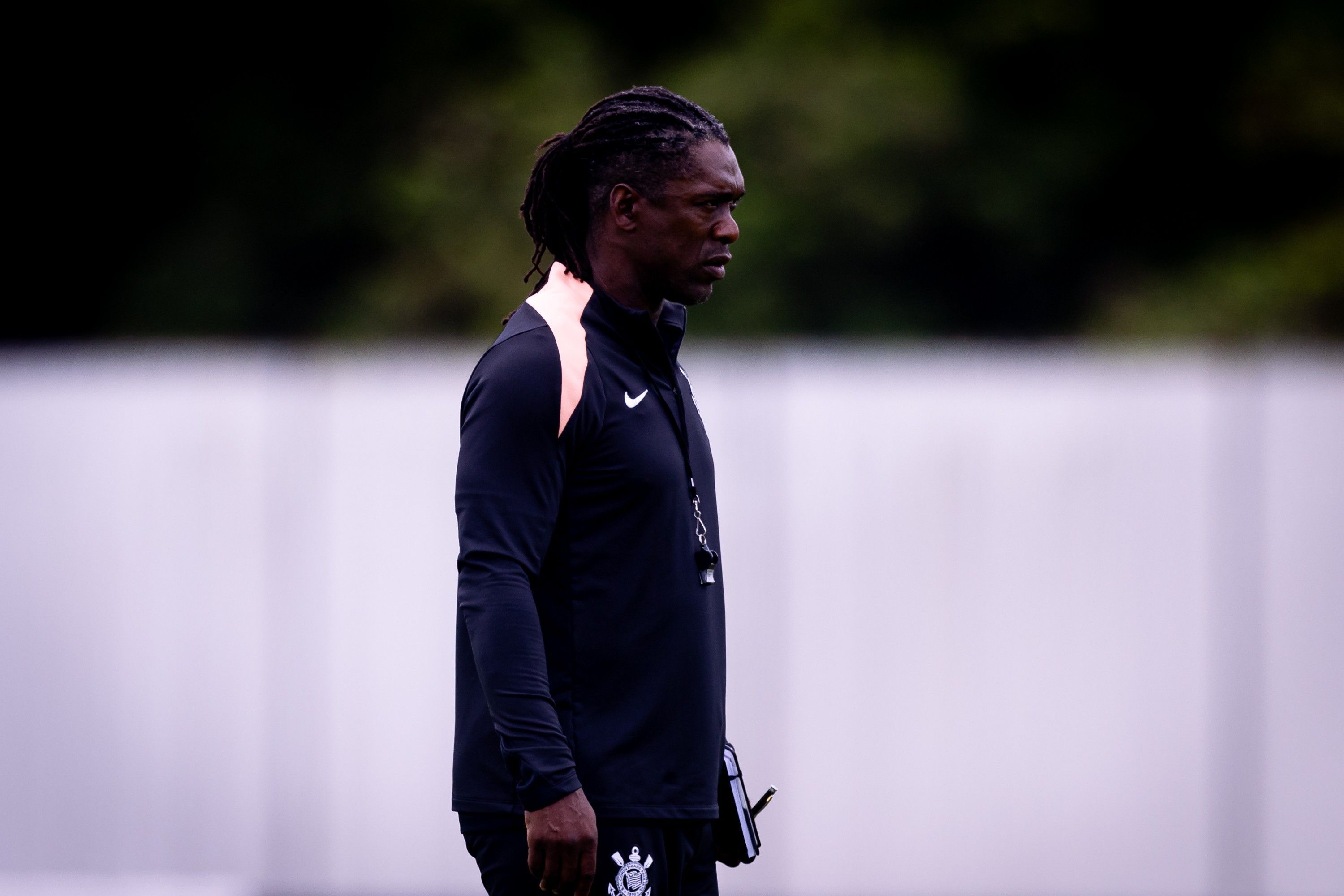 Corinthians: início de Seedorf é marcado por testes no setor ofensivo