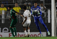 Zagueiro do Santos destaca DNA do clube após empate com Palmeiras