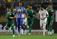 Em jogo equilibrado, Palmeiras empata com Santos e perde chance de liderar o Brasileiro