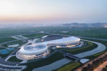 Xiangyang Olympic Center Stadium, em Xiangyang, China • Yilong Zhao