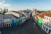 Turismo no Brasil bate recorde e pode faturar R$ 300 bilhões em 2026
