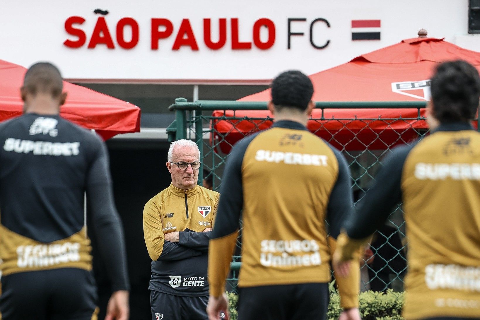 Escalação do São Paulo: Dorival tem reforços e baixas contra o Cruzeiro