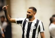 Atlético vive expectativa por Everson para reta decisiva da temporada