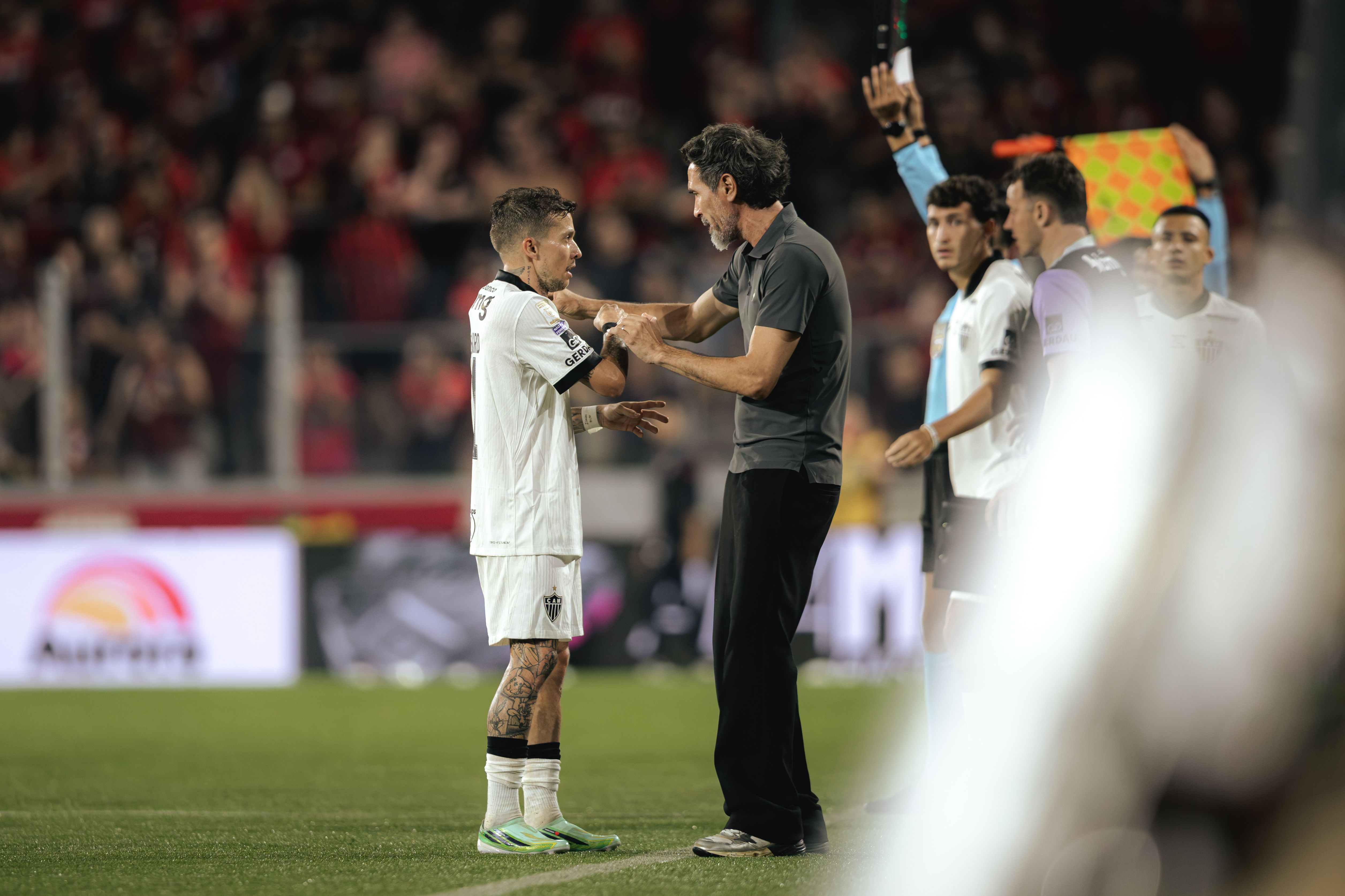 Vai poupar? Domínguez comenta sobre time para enfrentar Santos antes da Sul-Americana