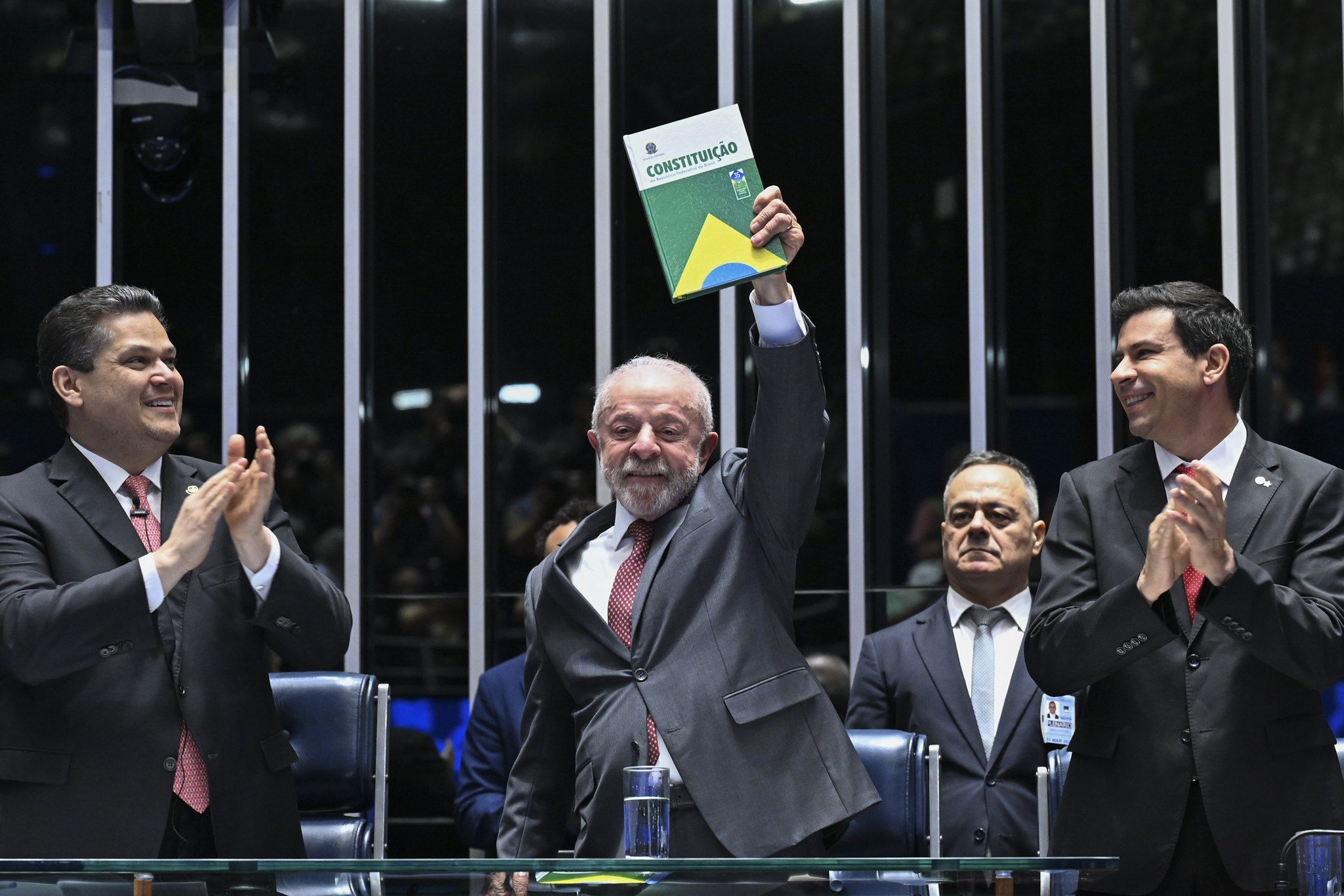 No Senado, Lula rebate críticas ao fim da escala de trabalho 6x1: 'A palavra correta é mentira'