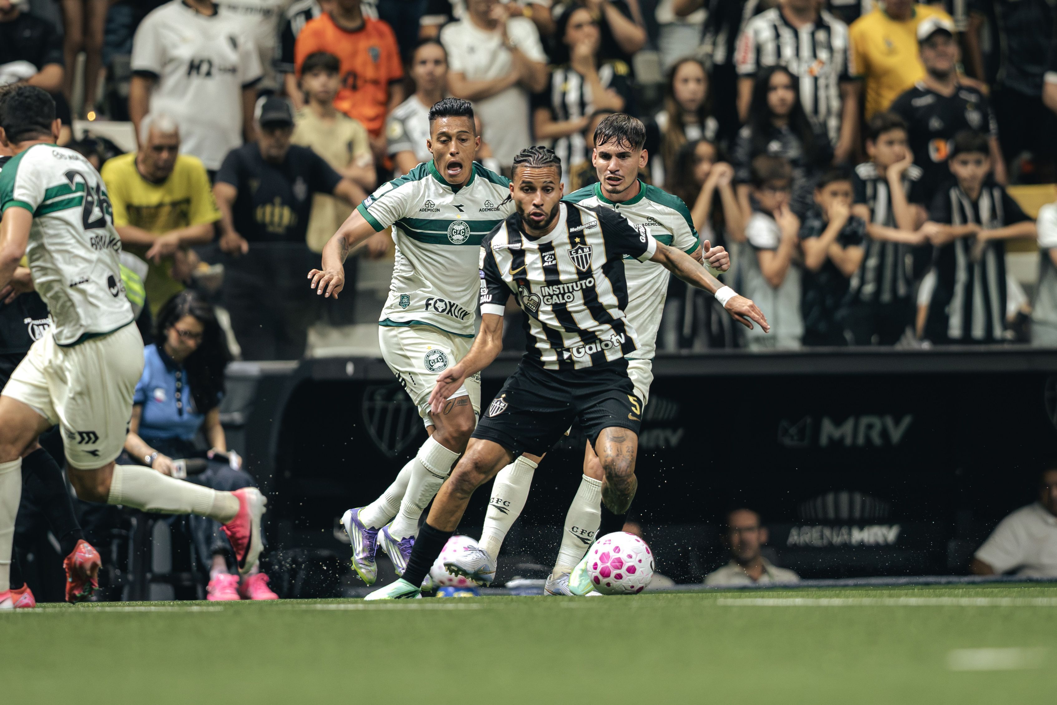 Atlético x Coritiba: veja quem foi eleito o melhor em campo no jogo do Brasileirão