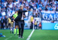 Renato diz que repórter 'está falando besteira' e se defende: 'Grêmio melhorou em todos sentidos'
