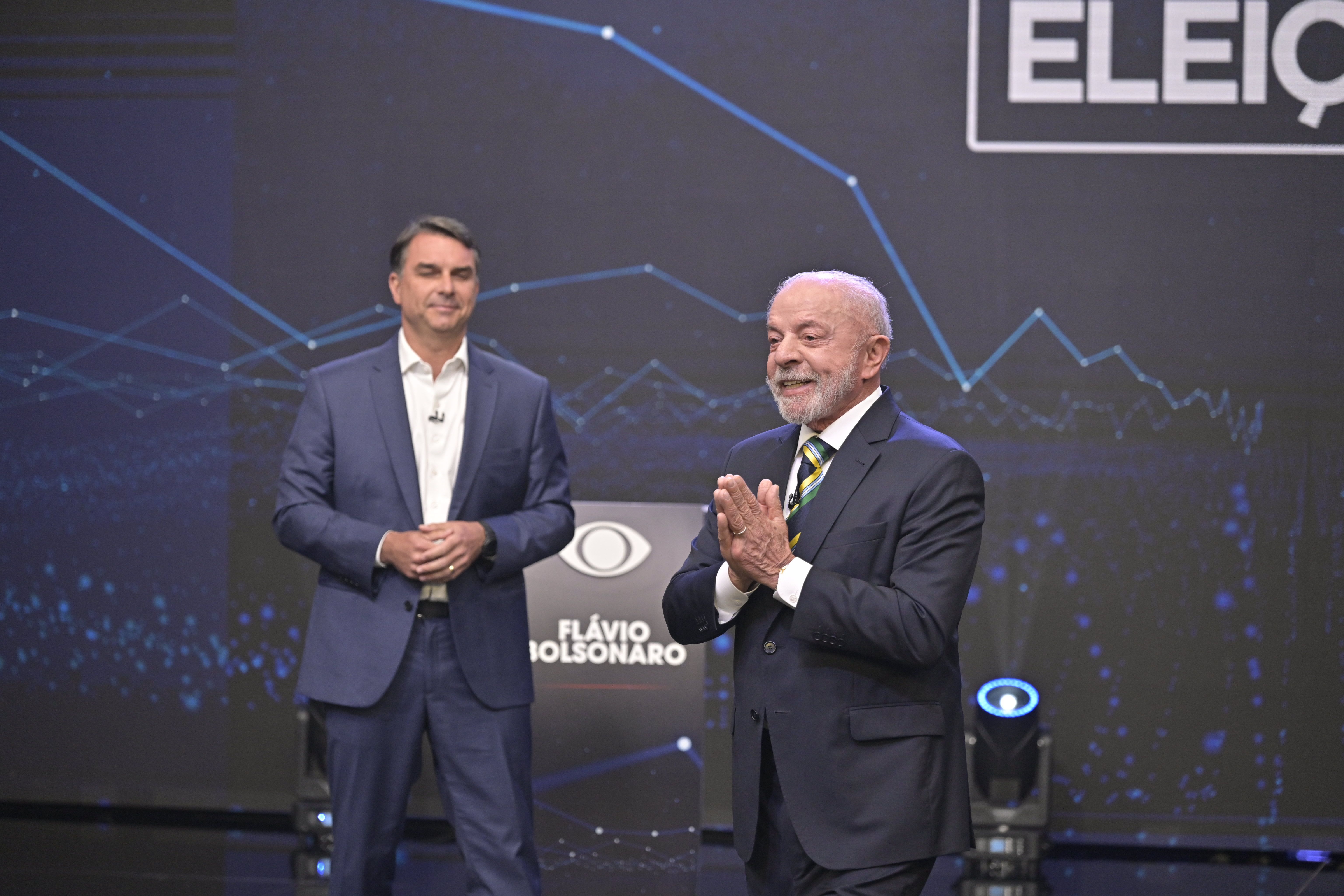 As novas pesquisas da disputa entre Flávio Bolsonaro e Lula após primeiro debate das eleições