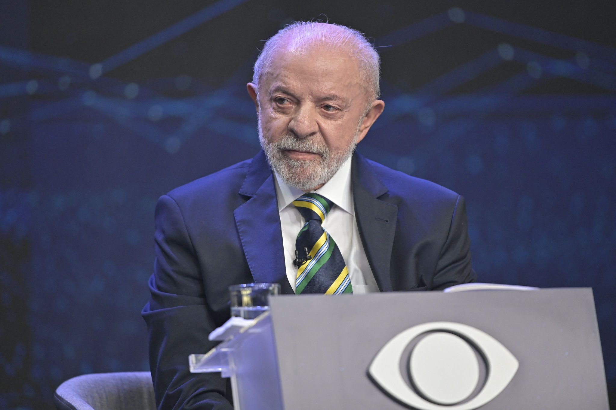 Lula ironiza ideia 'bolsonarista' de imitar modelo de Milei na Argentina