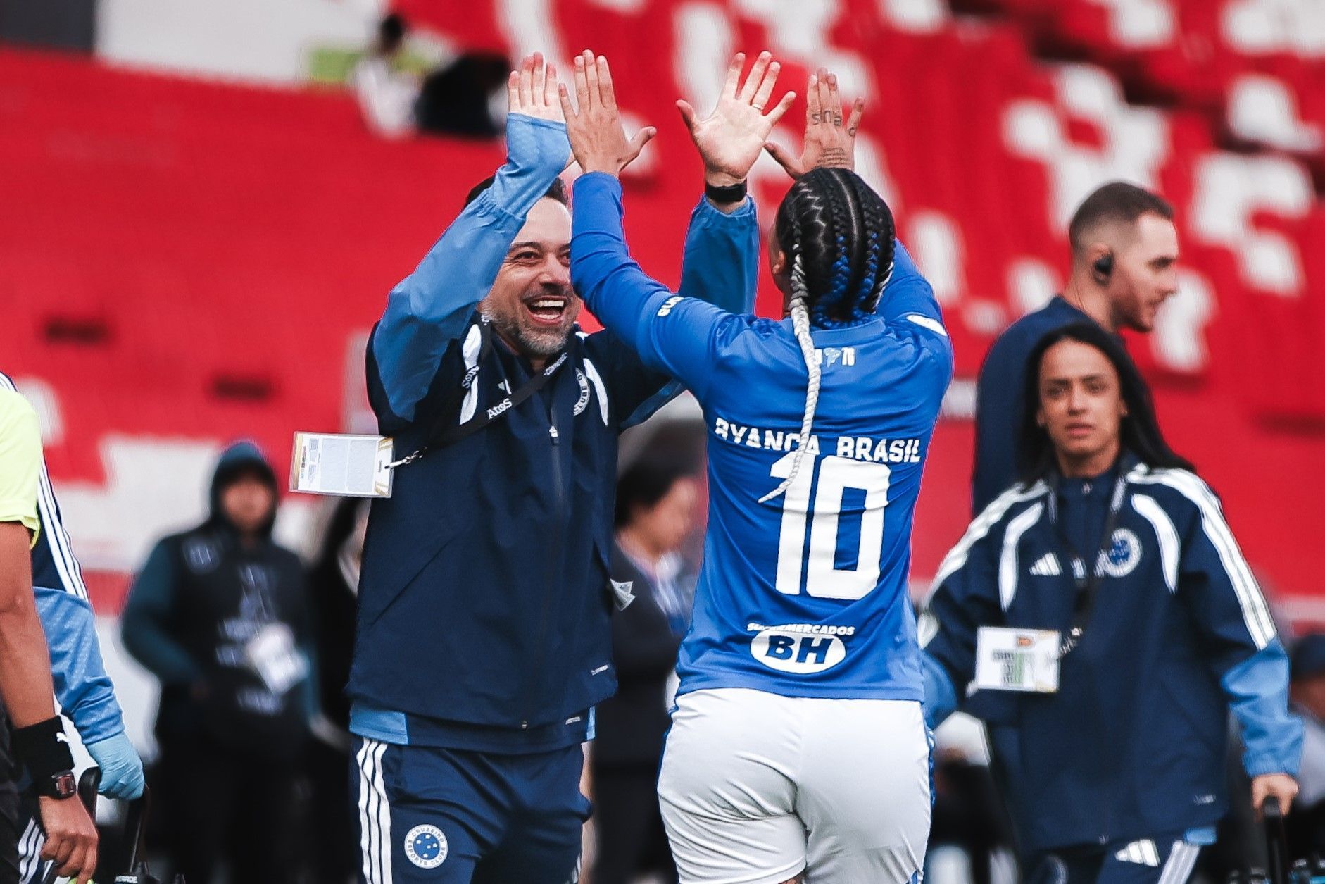 Libertadores Feminina: Byanca Brasil faz hat-trick, Cruzeiro bate Bolívar e vai às quartas