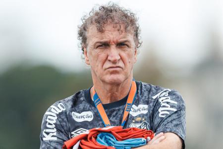 Cuca, técnico do Santos