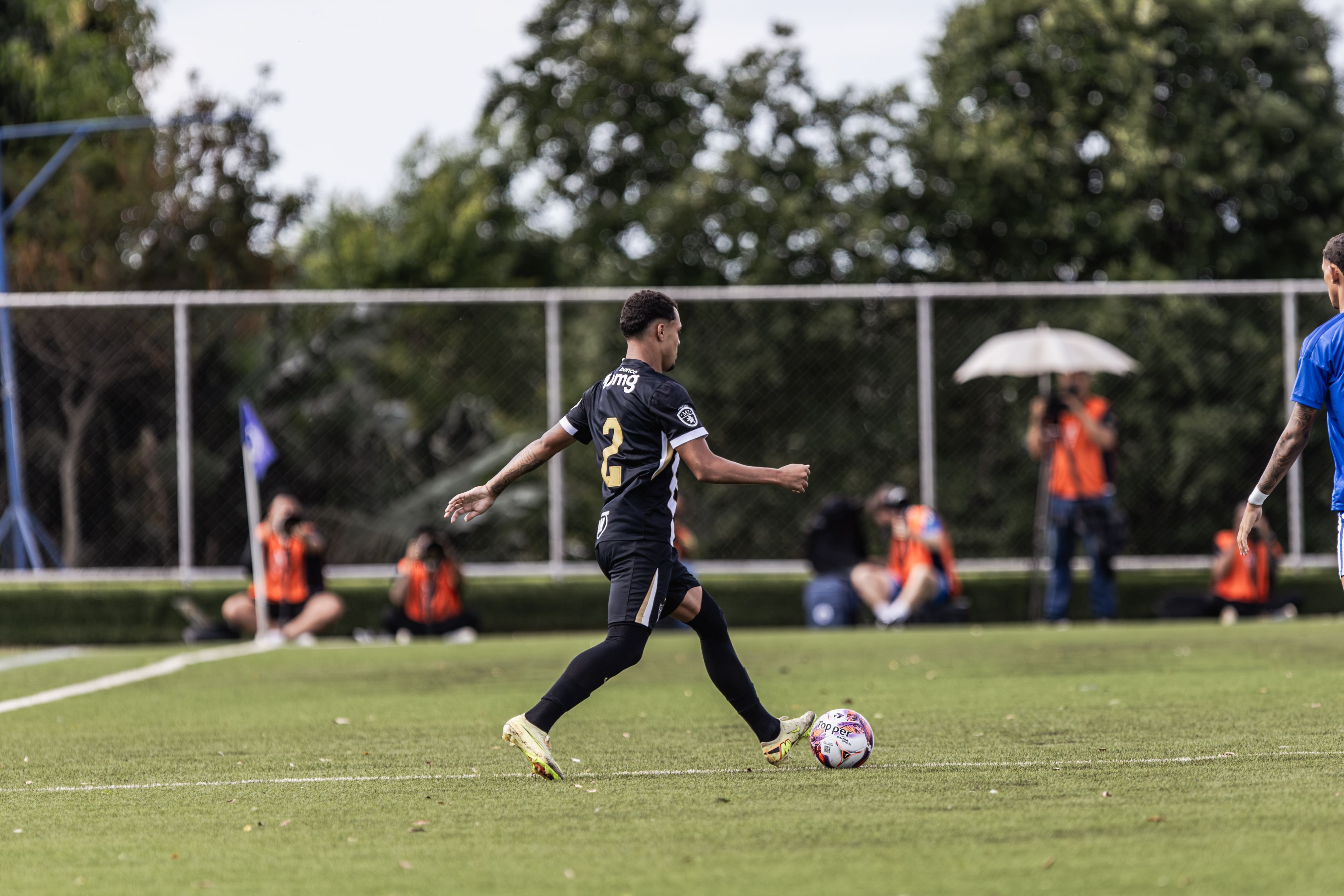 Conheça Wanderson, lateral campeão na base do Atlético e convocado para Seleção Sub-20