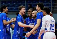 Itambé Minas vira sobre Sesi Bauru e estreia com vitória na Superliga Masculina