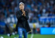 Renato Gaúcho revela que pediu a destaques do Grêmio para levarem o terceiro amarelo