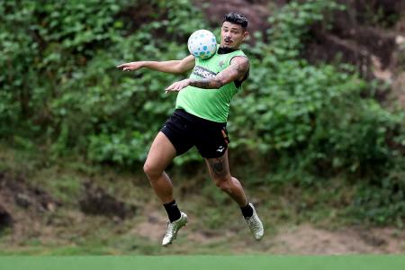 Tiquinho em treinamento do Botafogo