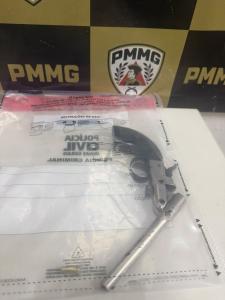 Arma de fogo modelo garrucha apreendida pela Polícia Militar em Varginha.