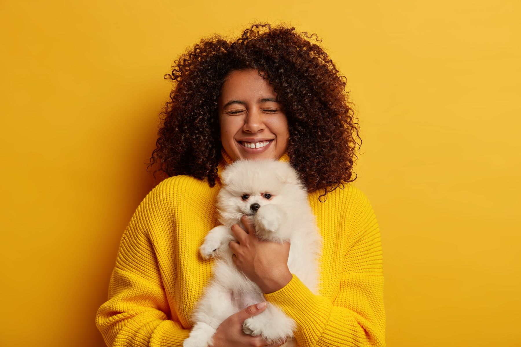 A psicologia explica por que algumas pessoas encontram nos cães uma conexão emocional que nem sempre encontram em outros relacionamentos