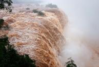Cataratas do Iguaçu têm vazão 10 vezes maior que a média histórica