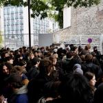 Manifestantes vão às ruas de Paris, após Justiça derrubar proibição de protestos na França
