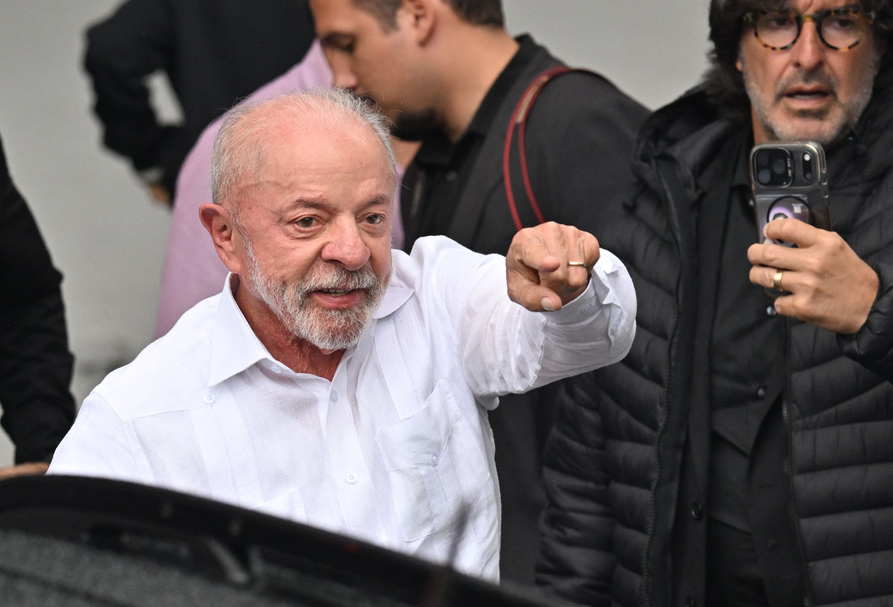 Lula pede prorrogação de votação por falta de ônibus na Bahia