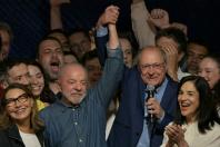 Lula eleito: apenas um instituto acertou vitória do petista sobre Flávio Bolsonaro